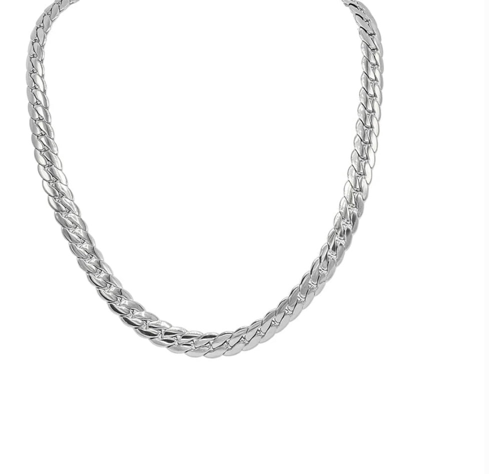 SILVER VENYA NECKLACE