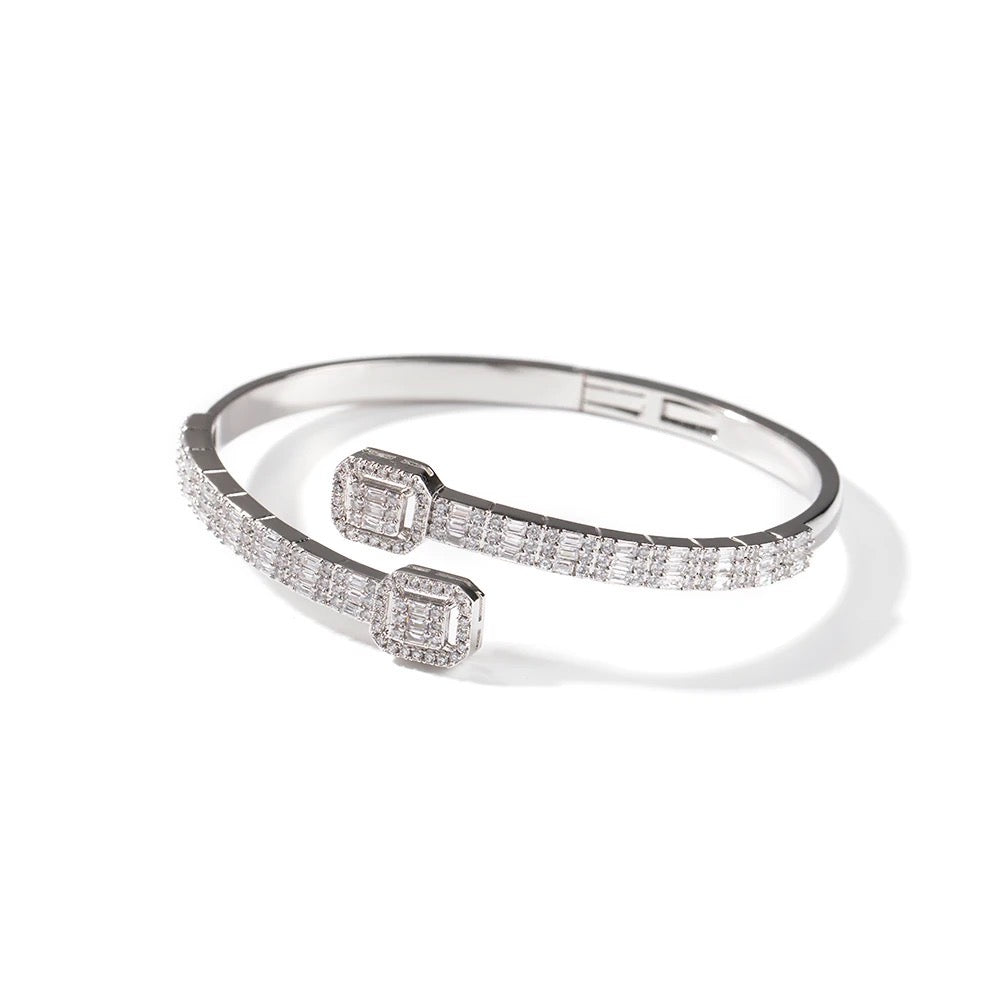 SILVER ELITE BANGLE