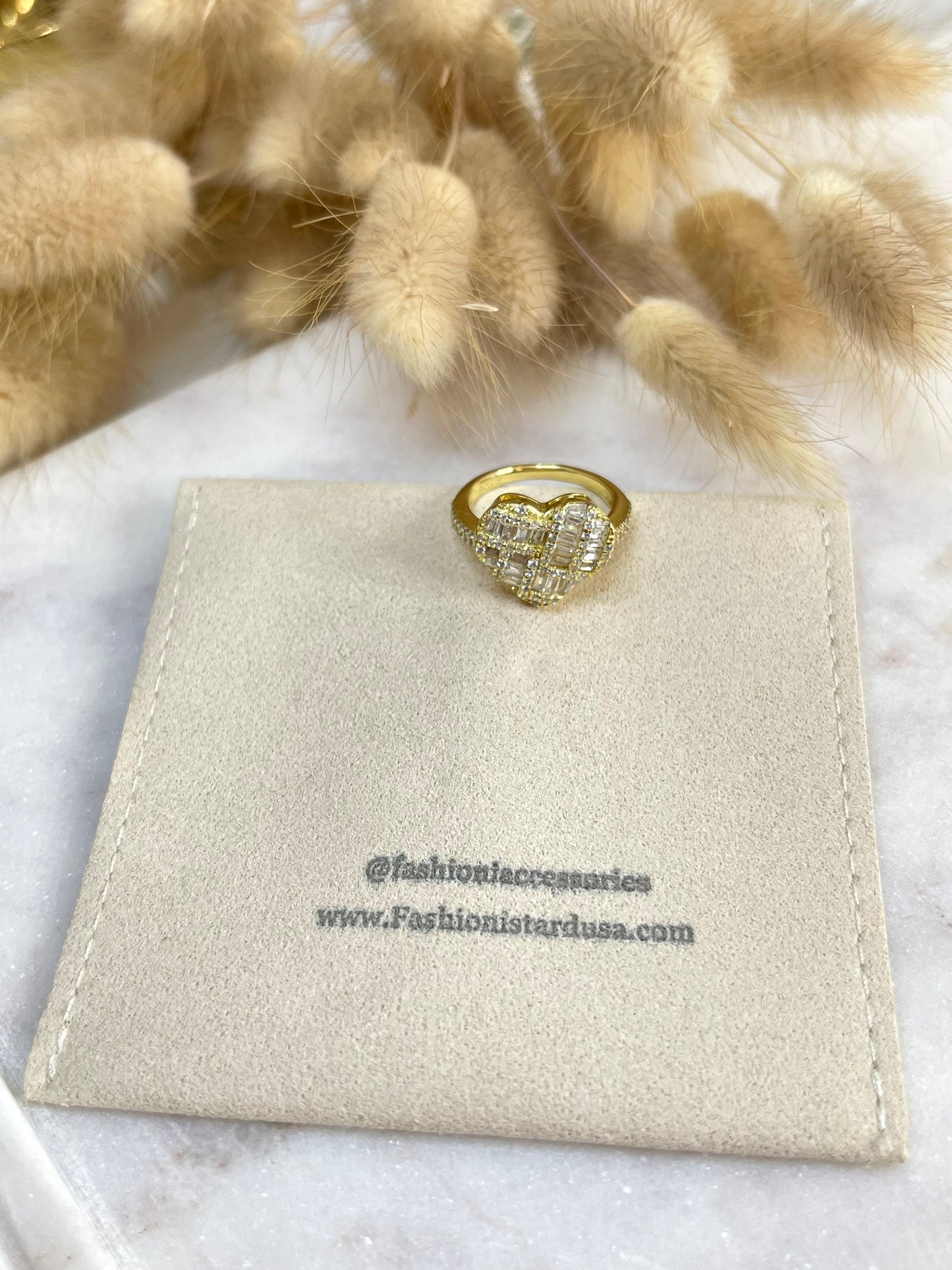 ICI HEART RING