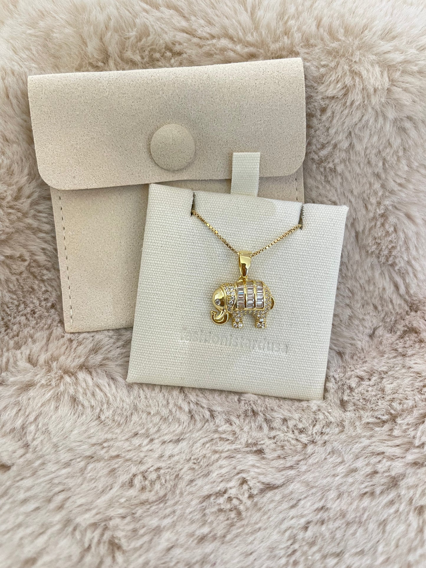 ALYSA ELEPHANT NECKLACE