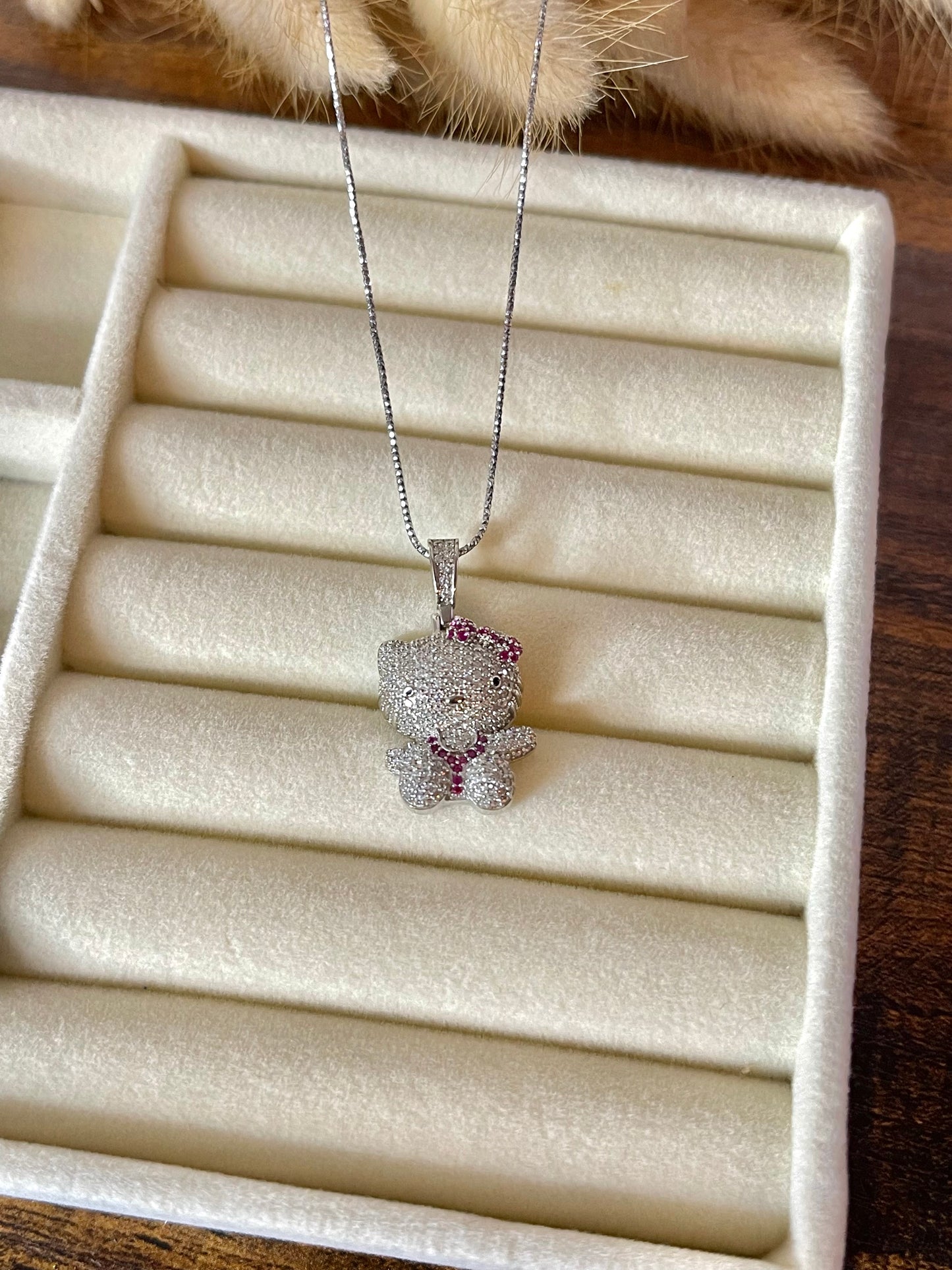 KITTY SILVER NECKLACE