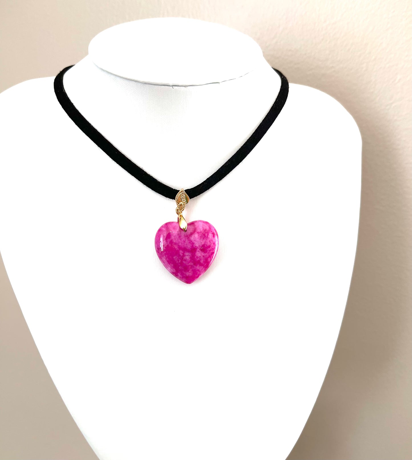 PINK HEART NECKLACE