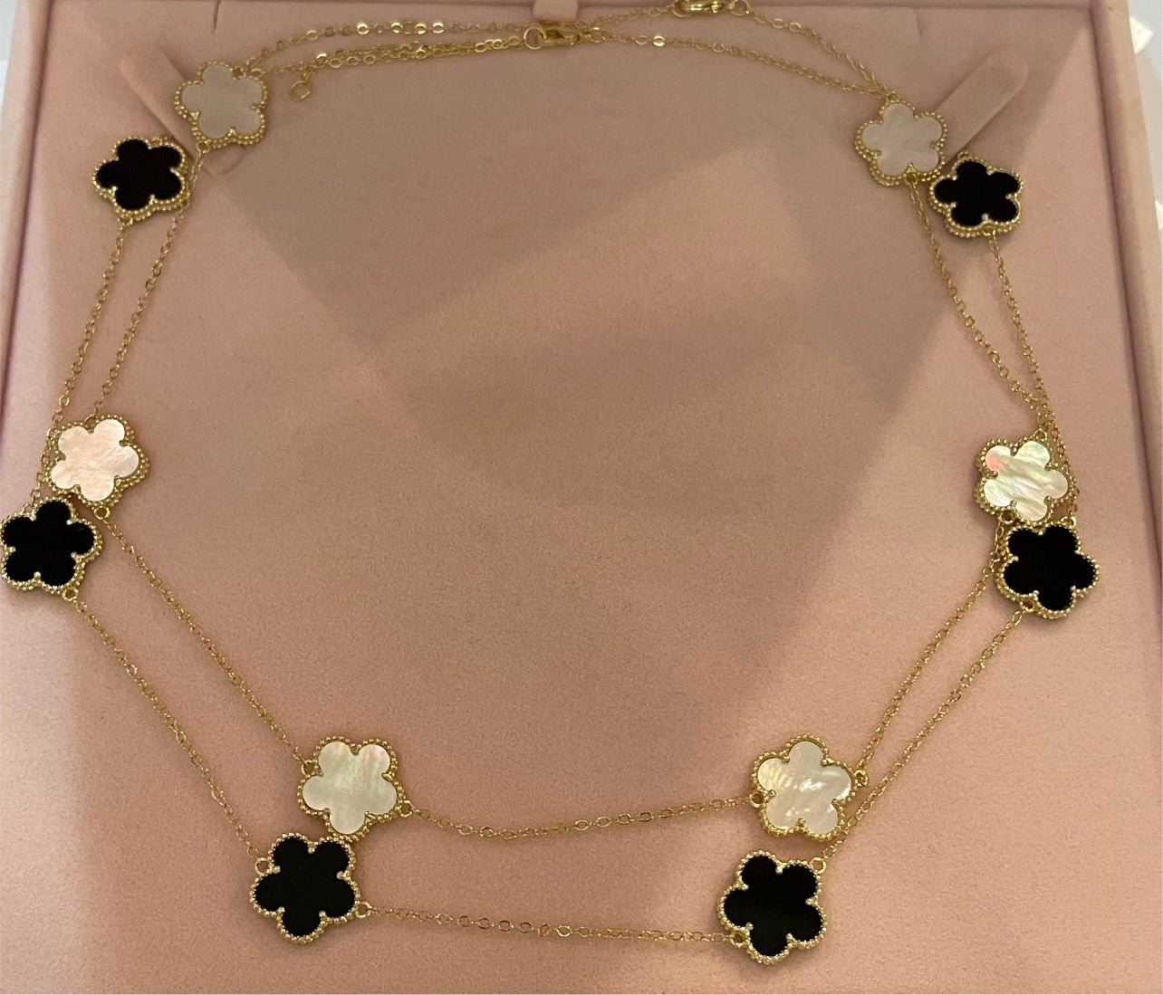 CLEFF CHOKER NECKLACE