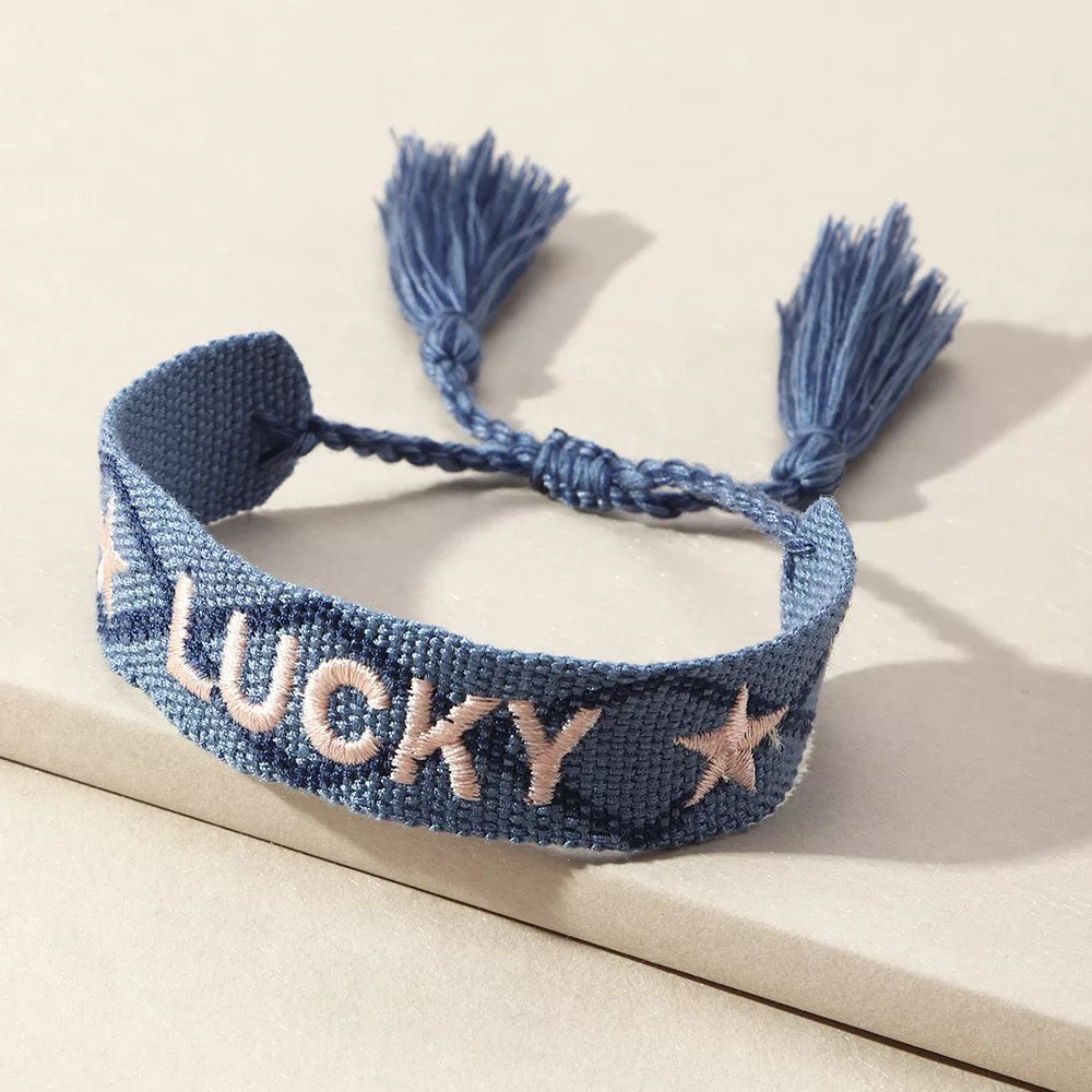STRING BRACELET