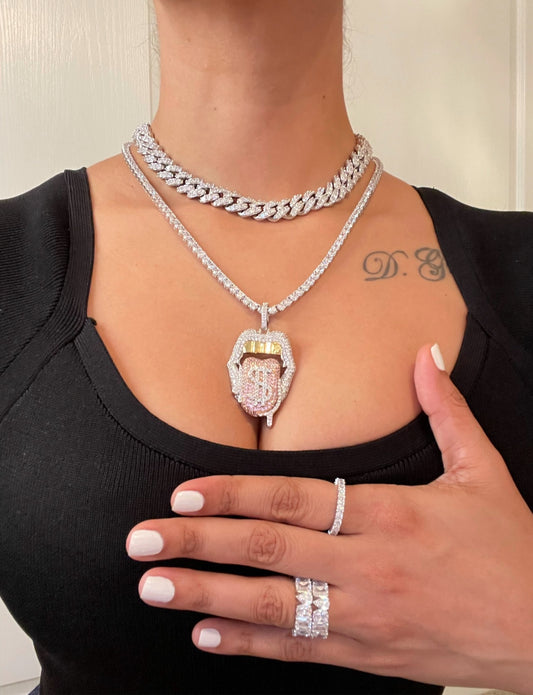 DAINA SILVER NECKLACE