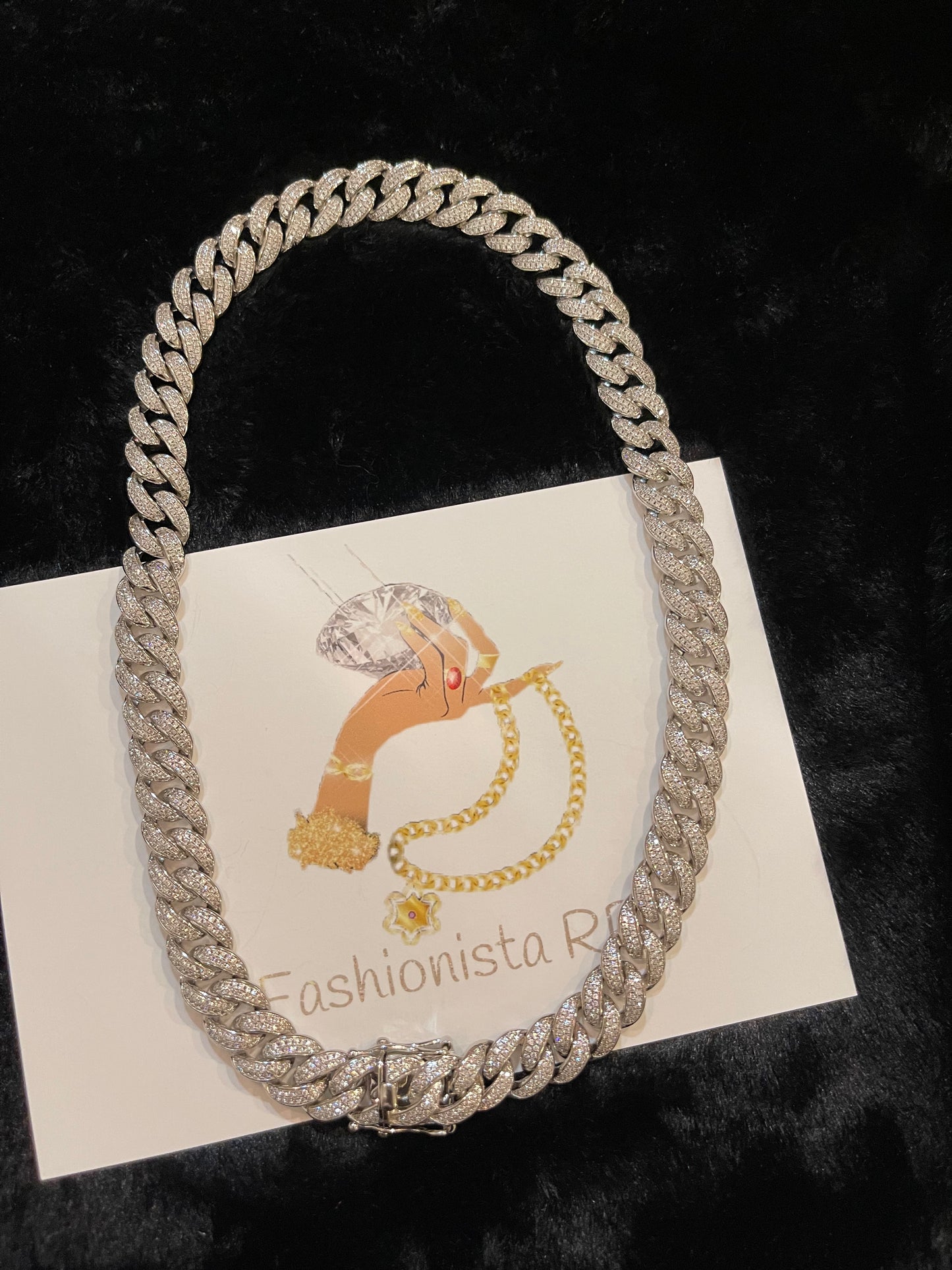 CUBANA NECKLACE