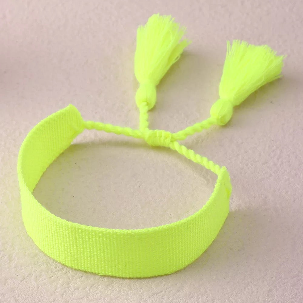 STRING BRACELET