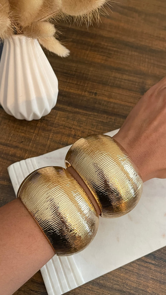 GOLD BANGLE