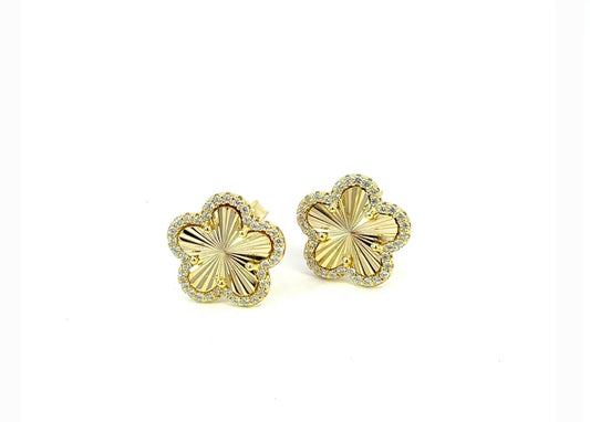 GOLD CLEF EARRING