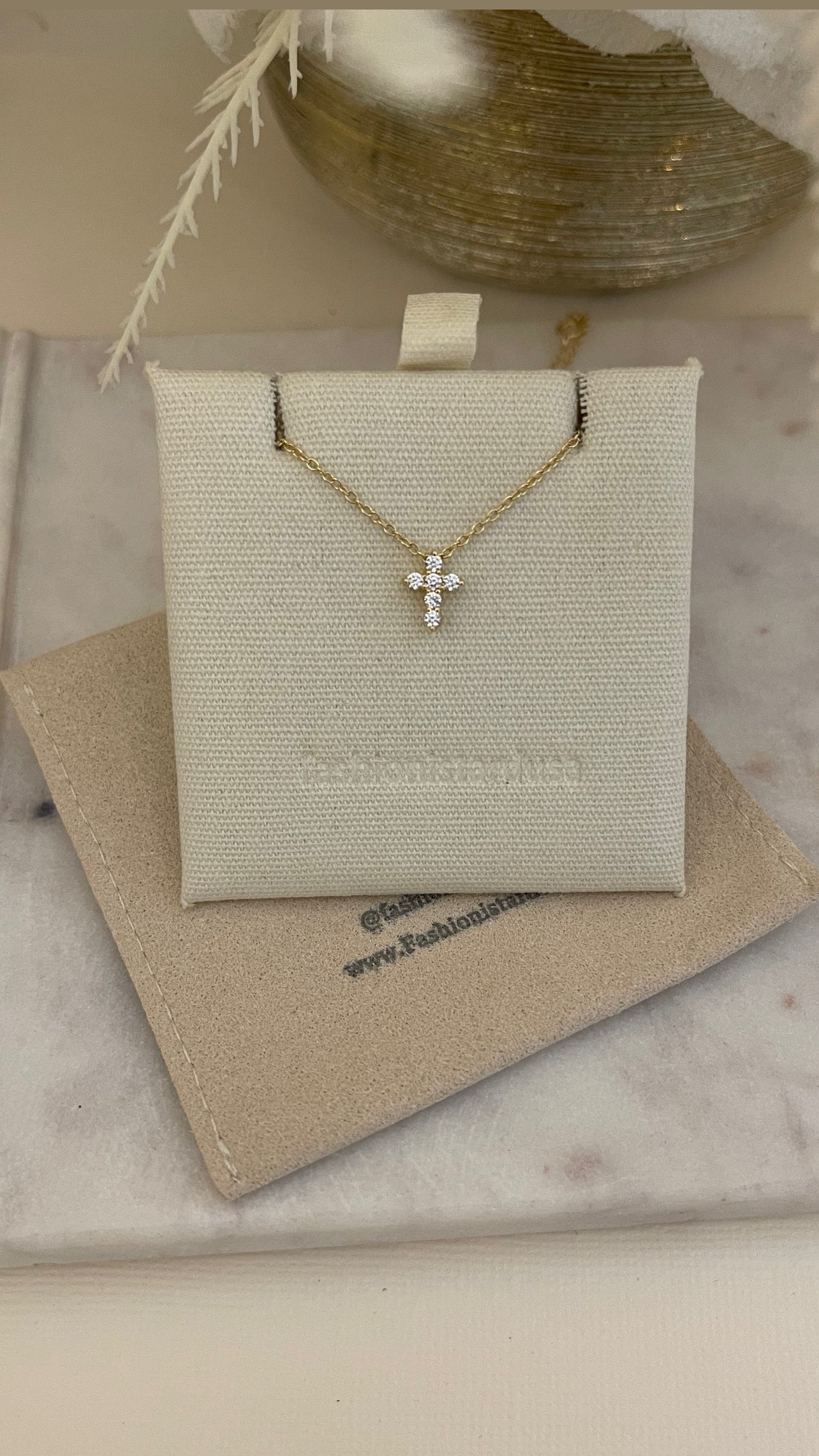 KIMl MINI II CROSS NECKLACE