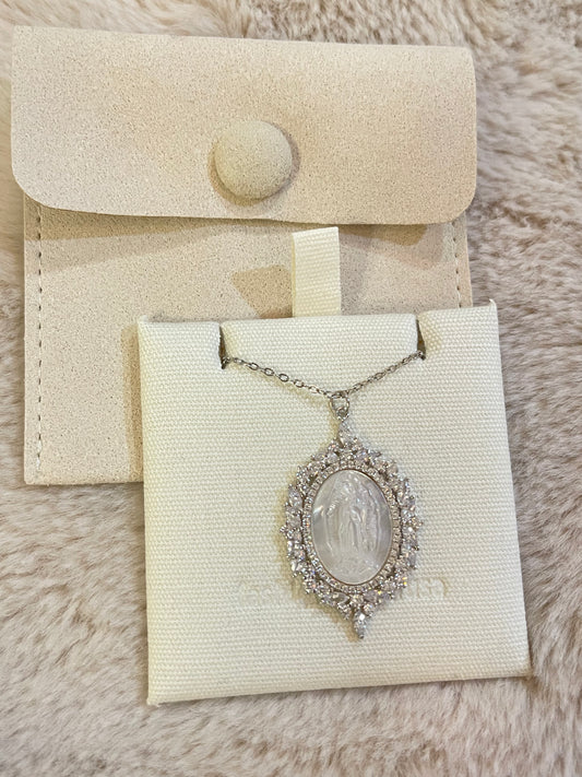 VIRGENCITA NECKLACE
