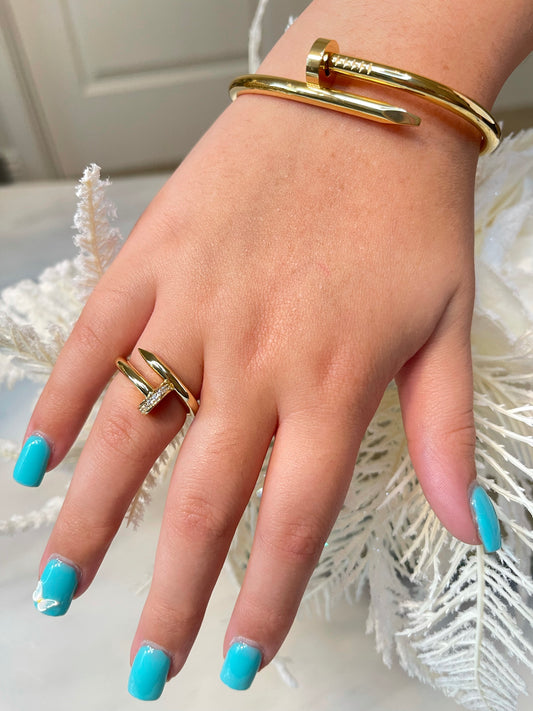 CLAVO III RING