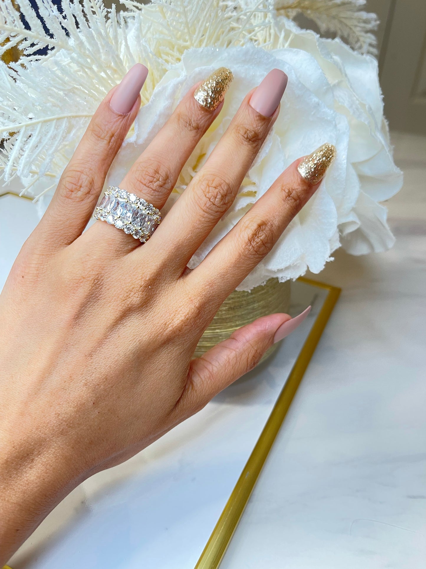 MAGDA ICE RING