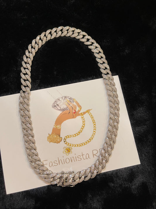 CUBANA NECKLACE