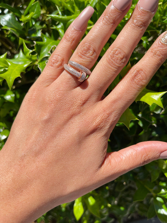 ROSE GOLD CLAVO RING