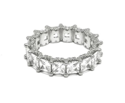 KHLOE ETERNITY  SILVER BAND RING