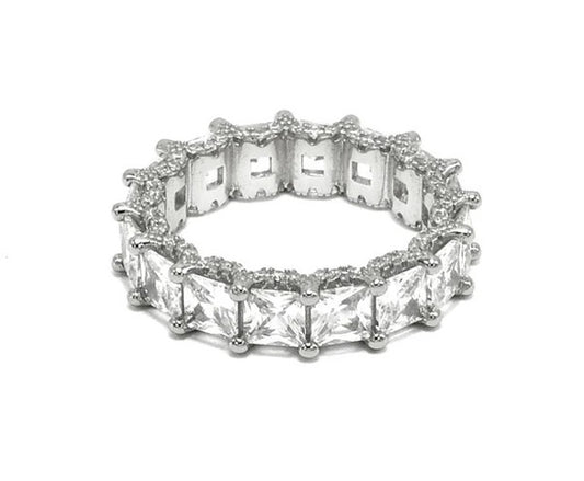 KHLOE ETERNITY  SILVER BAND RING